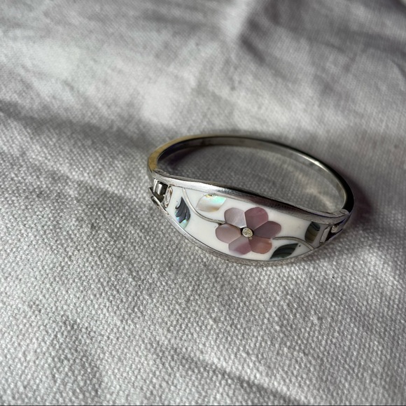 Alpaca Bracelet - Picture 1 of 5